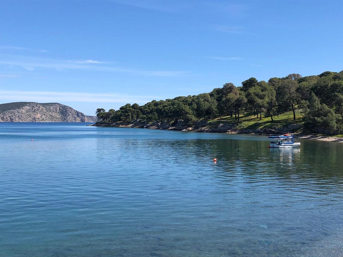 Villa Denni Ermioni Eksteriør billede